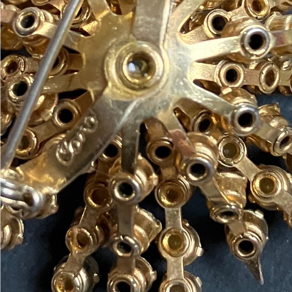 Vintage CARO brooch with pearls and crystals - Picture 4 of 5